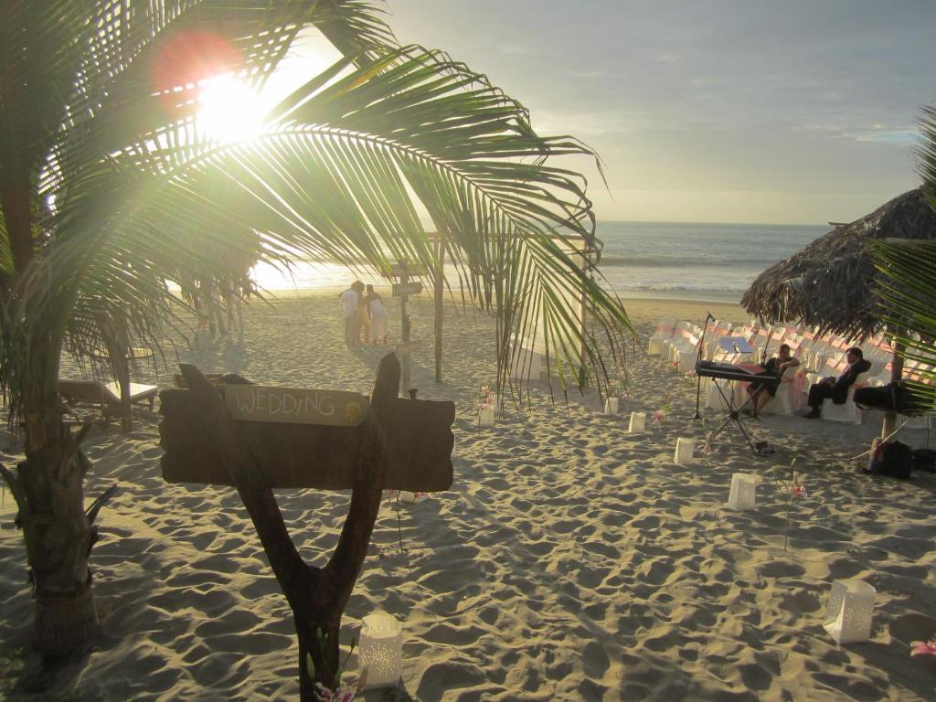 Hotel Playa Palmeras ลอสโอร์กานอส ภายนอก รูปภาพ